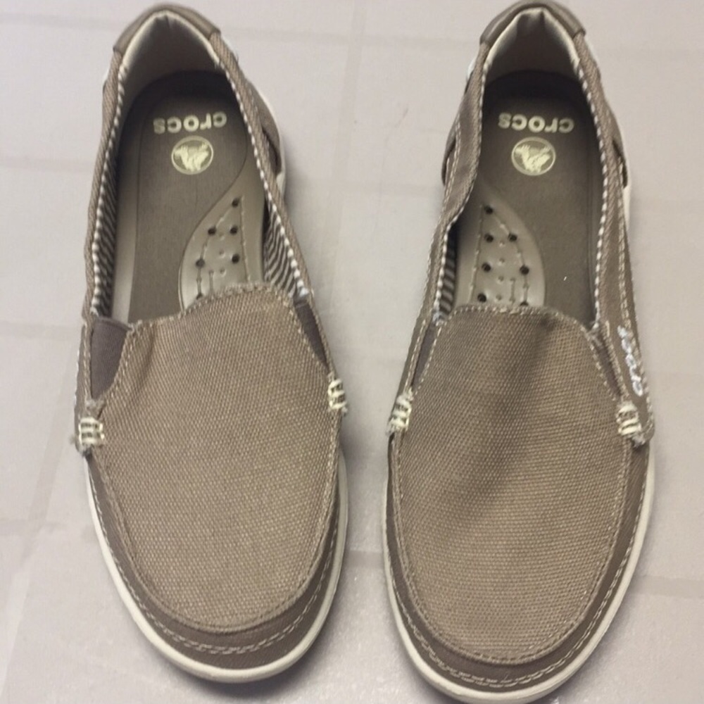Crocs tan slide on shoes
